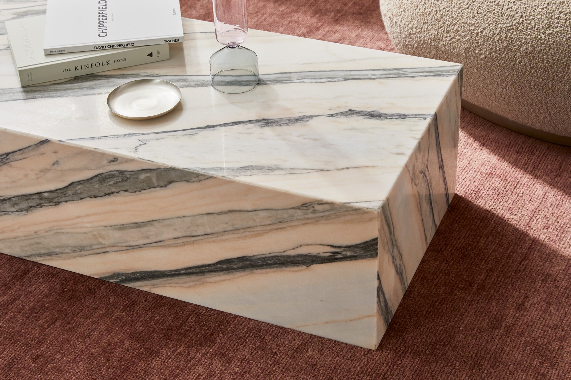 Aurora Plinth – Just Adele