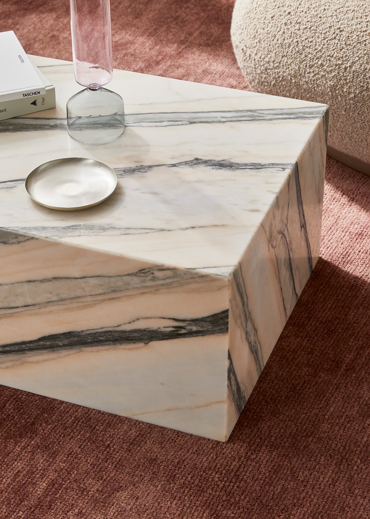 Aurora Plinth – Just Adele
